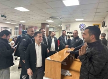 Sendika başkanı yeni yıla sağlık personeliyle girdi
