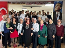 60 yaş üstü öğrenciler karnelerini aldı
