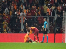 Kaan Ayhan sakatlandı
