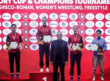 Güreş sporcusu Beyza Nur galibiyete doymuyor
