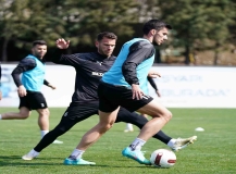 Pendikspor, milli maçlar arasında yoğun çalışıyor
