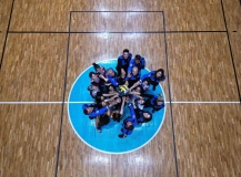 Polis ve voleybolculardan ‘Erik Dalı’ eşliğinde antrenman
