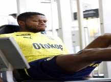 Fenerbahçe günün ilk antrenmanını yaptı
