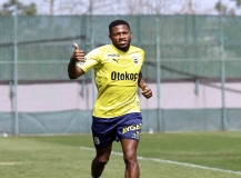 Fenerbahçe, Adana Demirspor maçı hazırlıklarını sürdürdü
