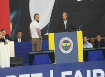 Fenerbahçe kongre üyeleri, yönetim kuruluna yetki verdi
