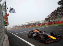 Çin’de pole pozisyonu Max Verstappen’in
