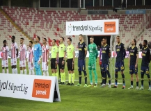 Trendyol Süper Lig: Sivasspor: 0 - Fenerbahçe: 0 (Maç devam ediyor)
