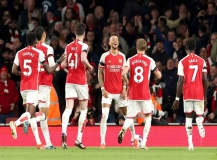 Arsenal, derbiyi 5 golle kazandı
