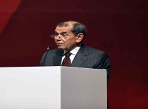 Dursun Özbek: 