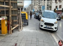 Yaşlı adamın üzerine sıvı parçaları düştü!