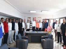 İlçe başkanları zirvesinde flaş iddia: Tugay bizi takmıyor!